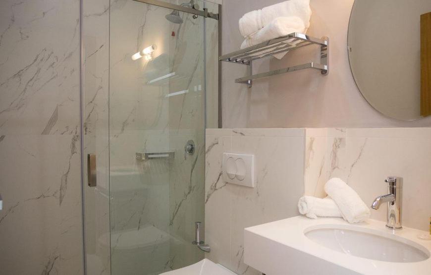 Sky Hotel Shkodër Dış mekan fotoğraf