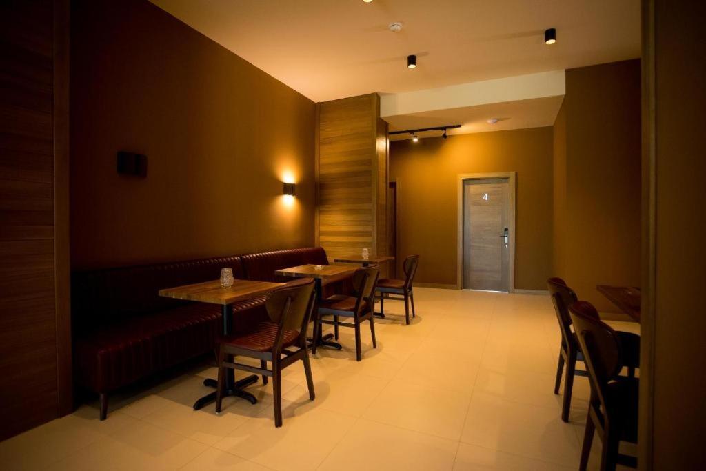 Sky Hotel Shkodër Dış mekan fotoğraf