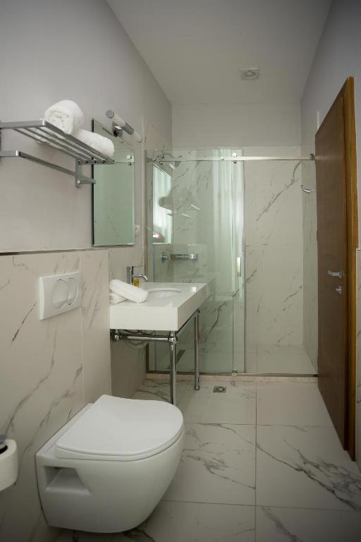 Sky Hotel Shkodër Dış mekan fotoğraf