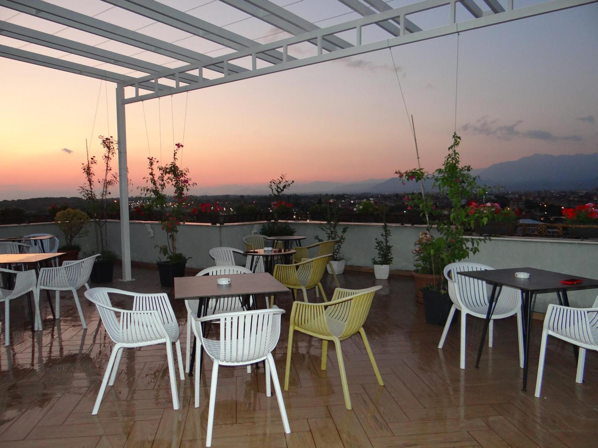 Sky Hotel Shkodër Dış mekan fotoğraf