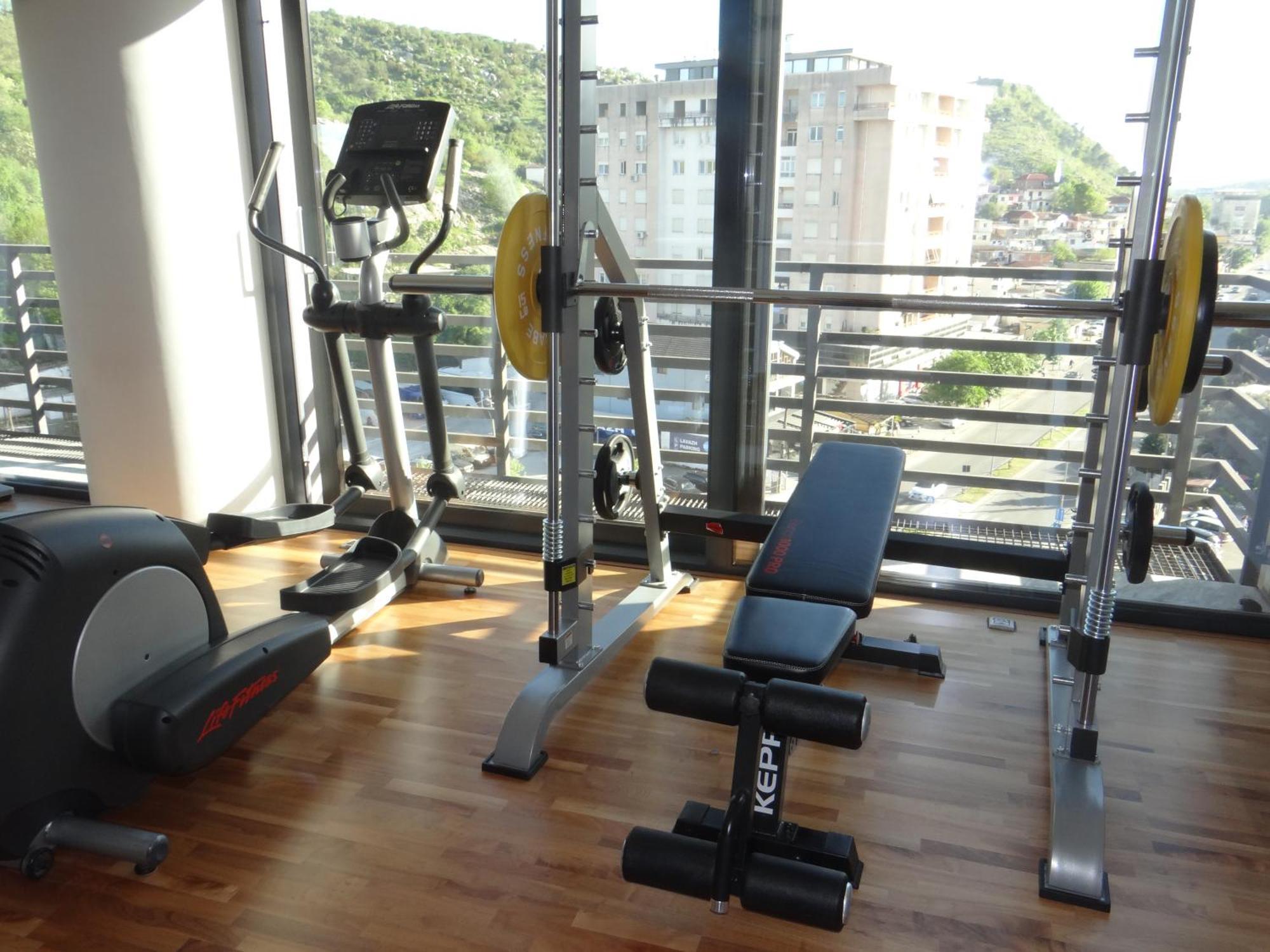 Sky Hotel Shkodër Dış mekan fotoğraf